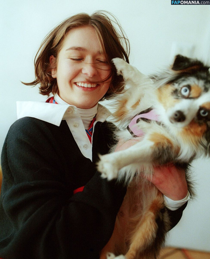 Lindsey Jordan / Snailmail Nude OnlyFans  Leaked Photo #6