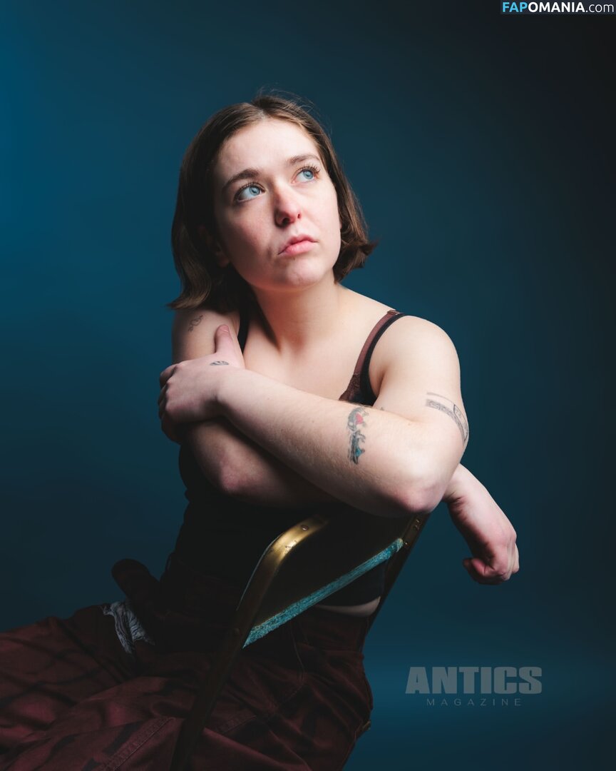 Lindsey Jordan / Snailmail Nude OnlyFans  Leaked Photo #8