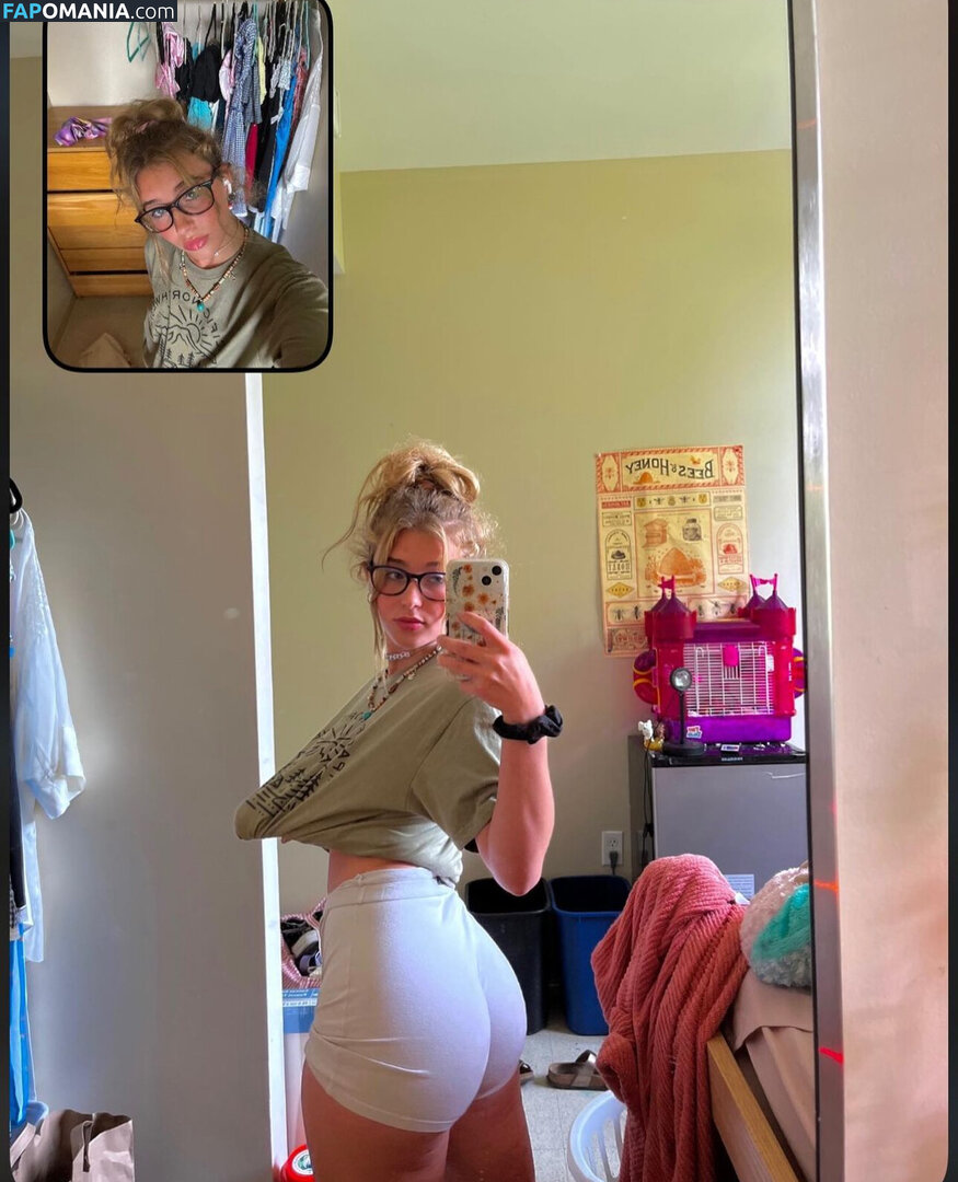Snoop.doggy / beccacontrer-ass / helenbradshaww Nude OnlyFans  Leaked Photo #3