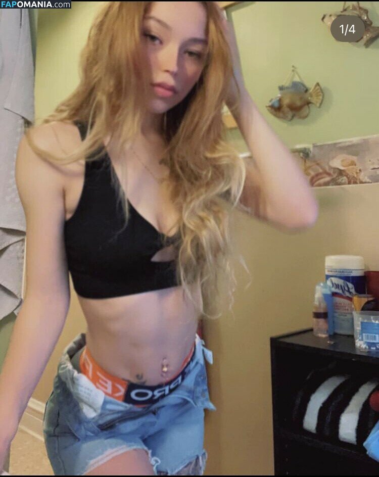 Lovekassy / Snowbunnykassy / kassygotthroat / snowbunnykayy Nude OnlyFans  Leaked Photo #3