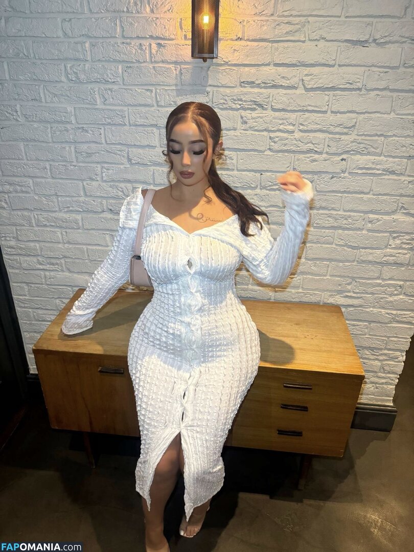 Snowbunnyldnn / snowbunnyworld Nude OnlyFans  Leaked Photo #13