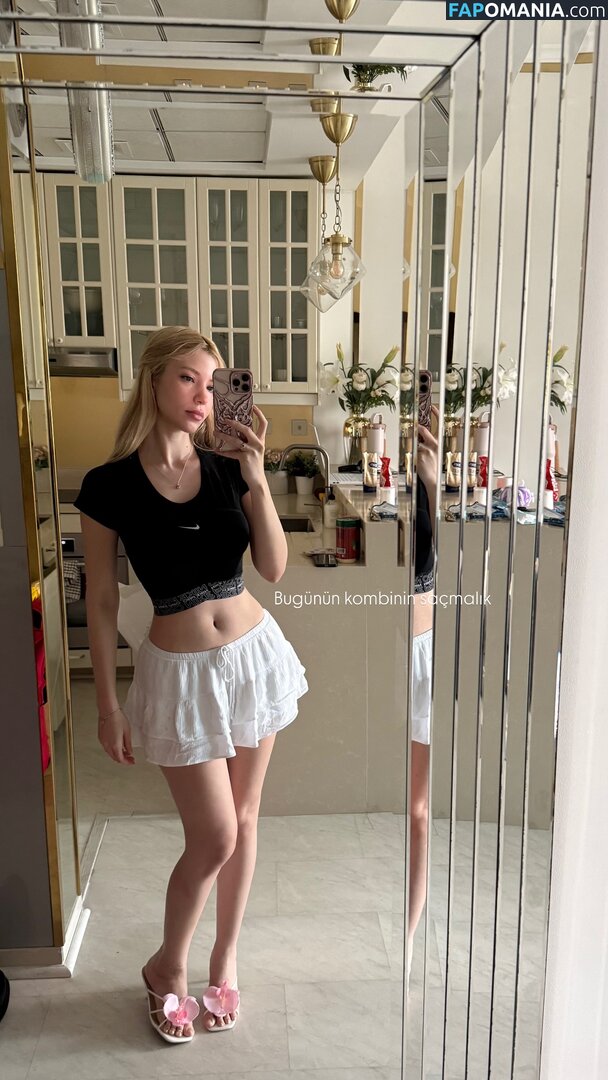 Kardelen Öztaş / Snowfuckerr / Snowmaiid Nude OnlyFans  Leaked Photo #49