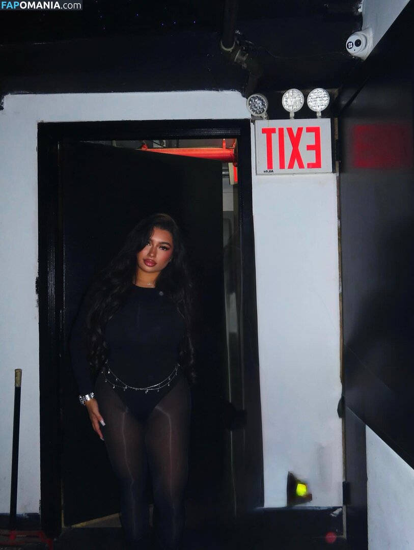 sofia.deroian / sofiaderoian Nude OnlyFans  Leaked Photo #13