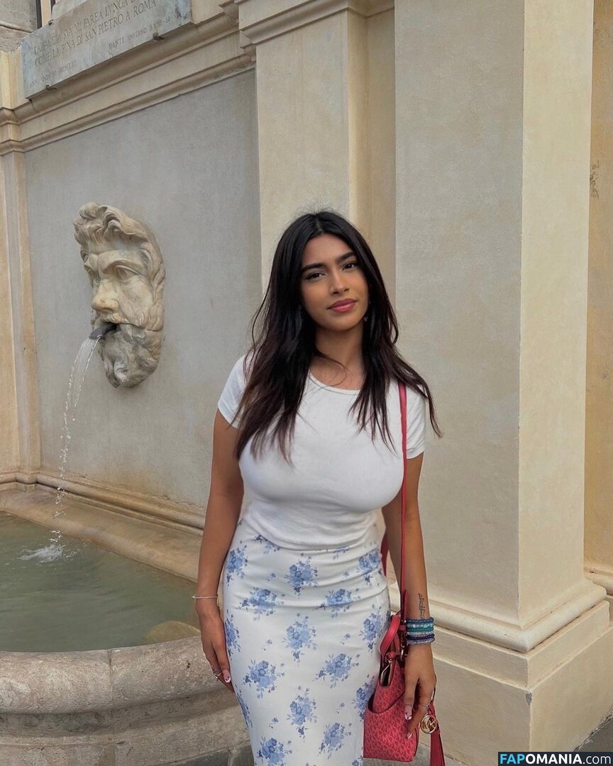 sofiaafpx / sofiashahedd Nude OnlyFans  Leaked Photo #7