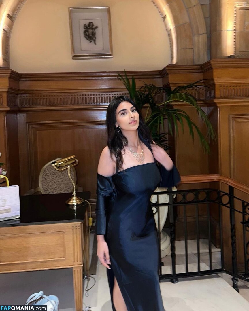 sofiaafpx / sofiashahedd Nude OnlyFans  Leaked Photo #11