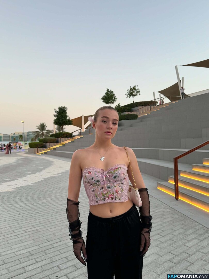 Sofya Plotnikova / sofyaplotnikova Nude OnlyFans  Leaked Photo #6