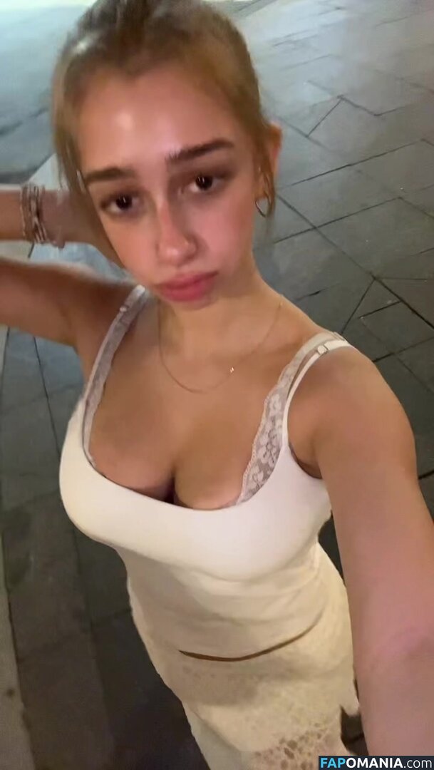 https: / sofyaplotnikova / xsofya_x Nude OnlyFans  Leaked Photo #17