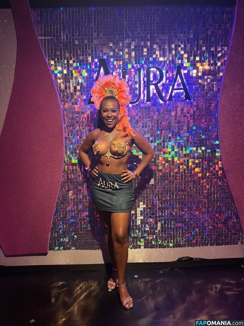 BBB 4 / Solange Vega / https: / solvegaoficial Nude OnlyFans  Leaked Photo #8