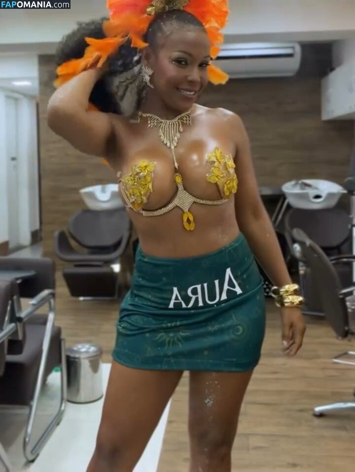 BBB 4 / Solange Vega / https: / solvegaoficial Nude OnlyFans  Leaked Photo #12