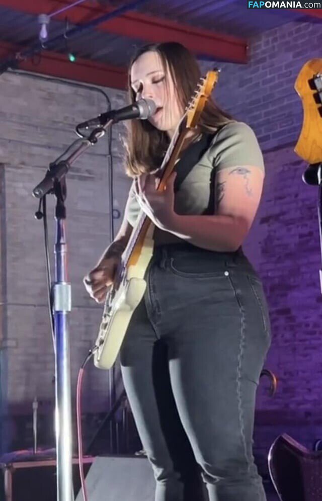 Soccer Mommy / Sophia Allison / soccermommyband Nude OnlyFans  Leaked Photo #4