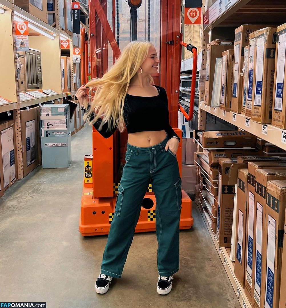Sophia Armata / soph_armata Nude OnlyFans  Leaked Photo #15
