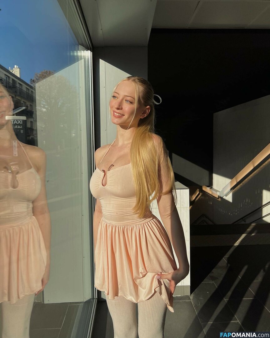 Sophia Diamond / sophia.ilysm Nude OnlyFans  Leaked Photo #117