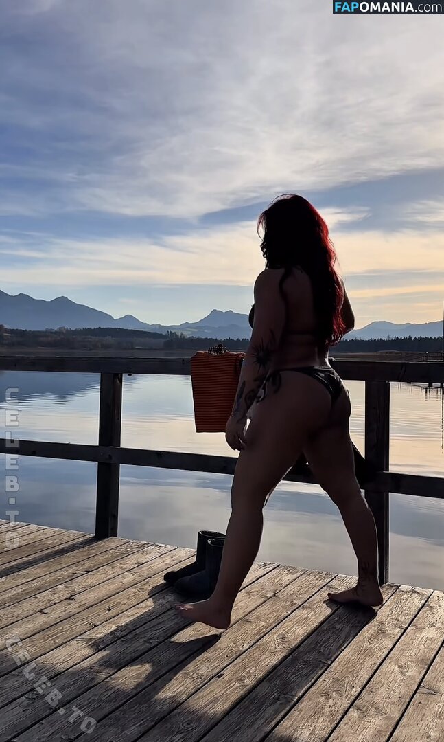 Sophia Thiel / sophia.thiel Nude OnlyFans  Leaked Photo #8