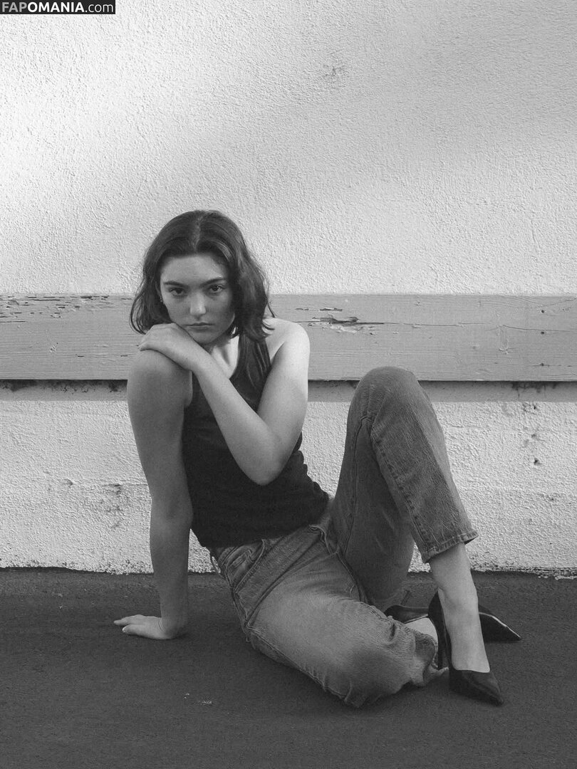 Sophia Woodward / thesophiawoodward Nude OnlyFans  Leaked Photo #20