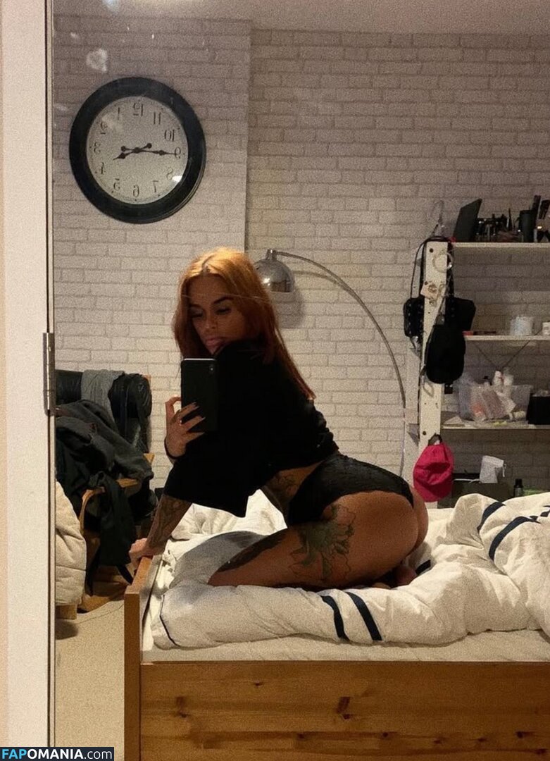 Sophie Henson / https: / sophiehenson Nude OnlyFans  Leaked Photo #7