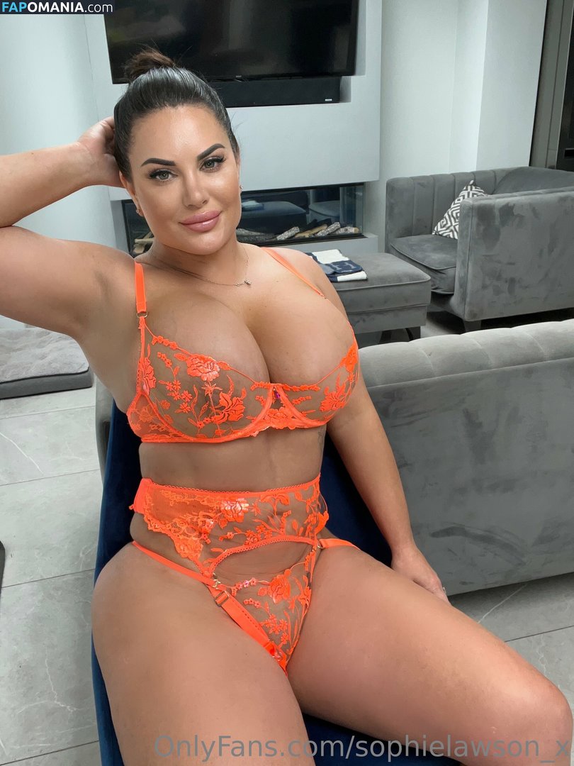 Perv-mom / Sophie Lawson / StepMother / stepmother_x Nude OnlyFans  Leaked Photo #33