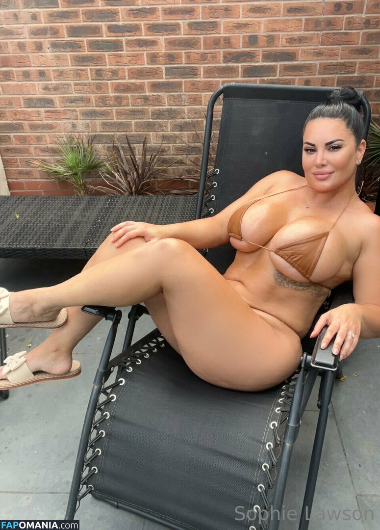 Perv-mom / Sophie Lawson / StepMother / stepmother_x Nude OnlyFans  Leaked Photo #96
