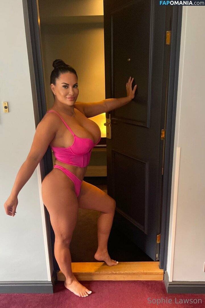 Perv-mom / Sophie Lawson / StepMother / stepmother_x Nude OnlyFans  Leaked Photo #381