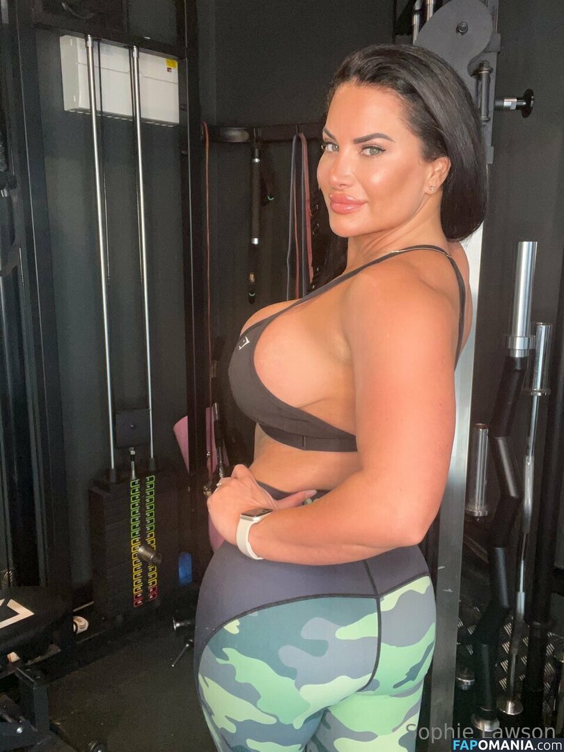 Perv-mom / Sophie Lawson / StepMother / stepmother_x Nude OnlyFans  Leaked Photo #393