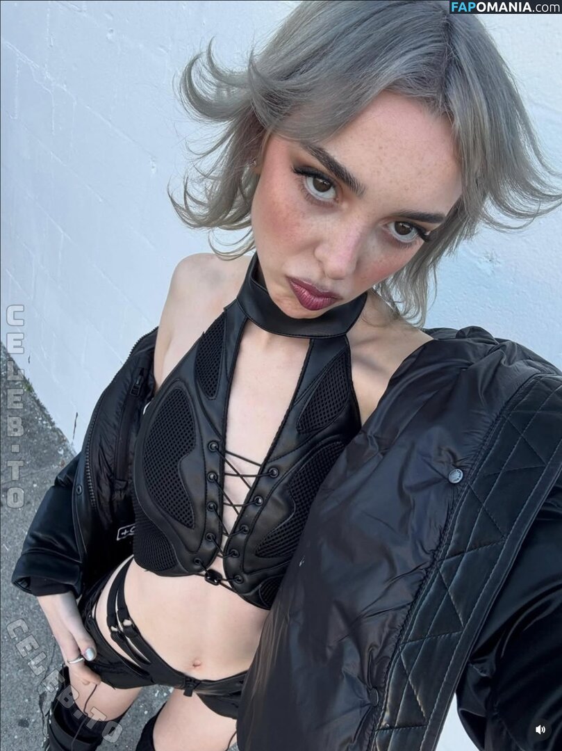 Sophie Powers / https: / sophiep0wers Nude OnlyFans  Leaked Photo #15