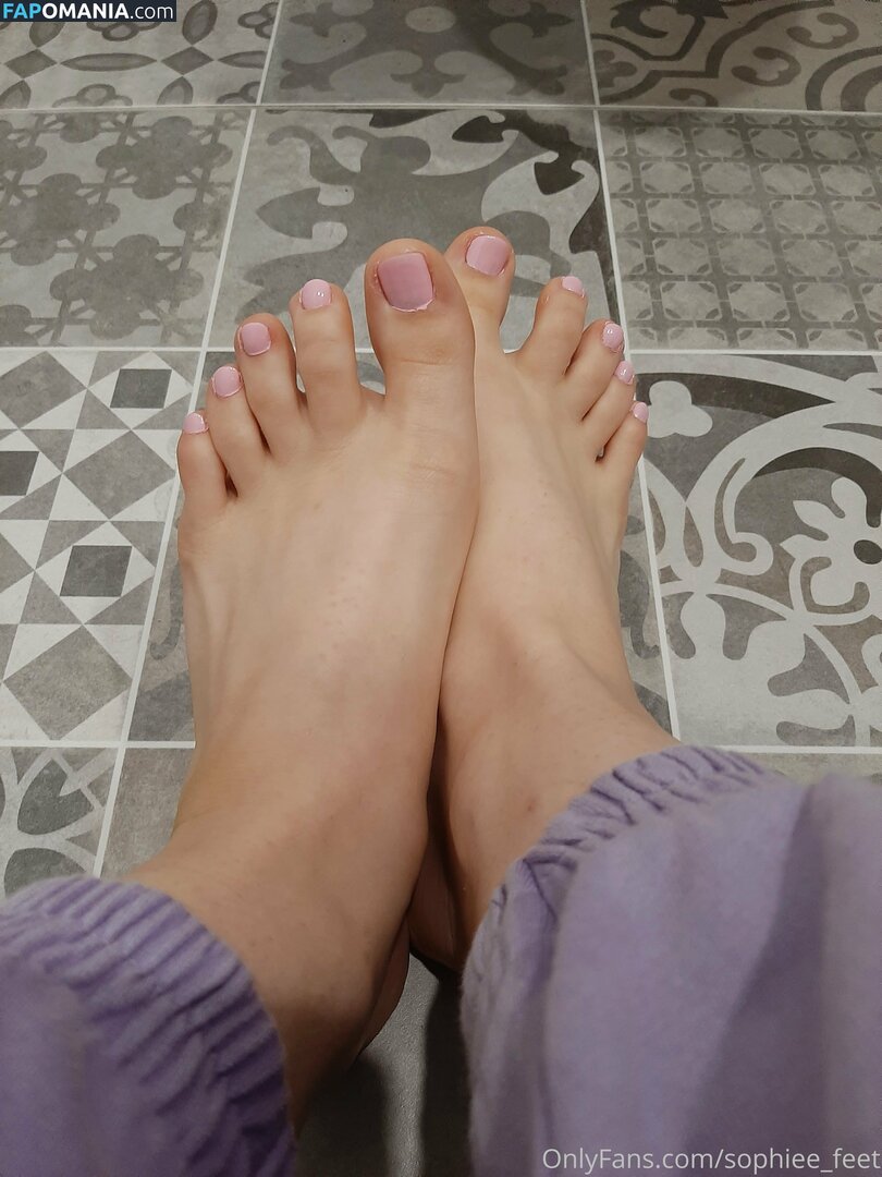 _sophiee_louisee / sophiee_feet Nude OnlyFans  Leaked Photo #10