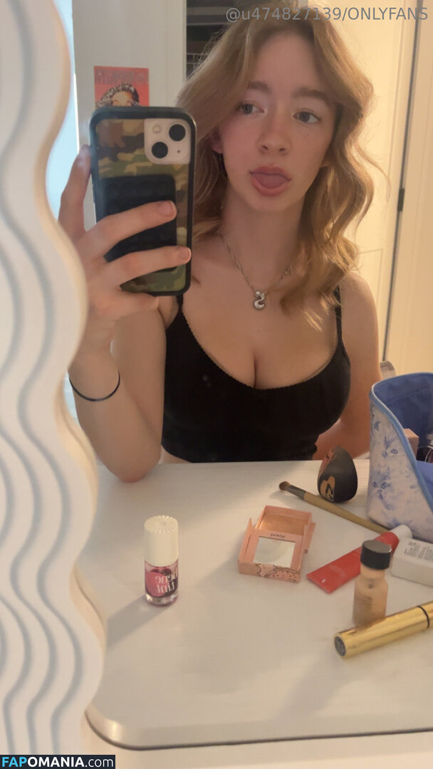 sophiaisabereels / sophssecretspace Nude OnlyFans  Leaked Photo #3