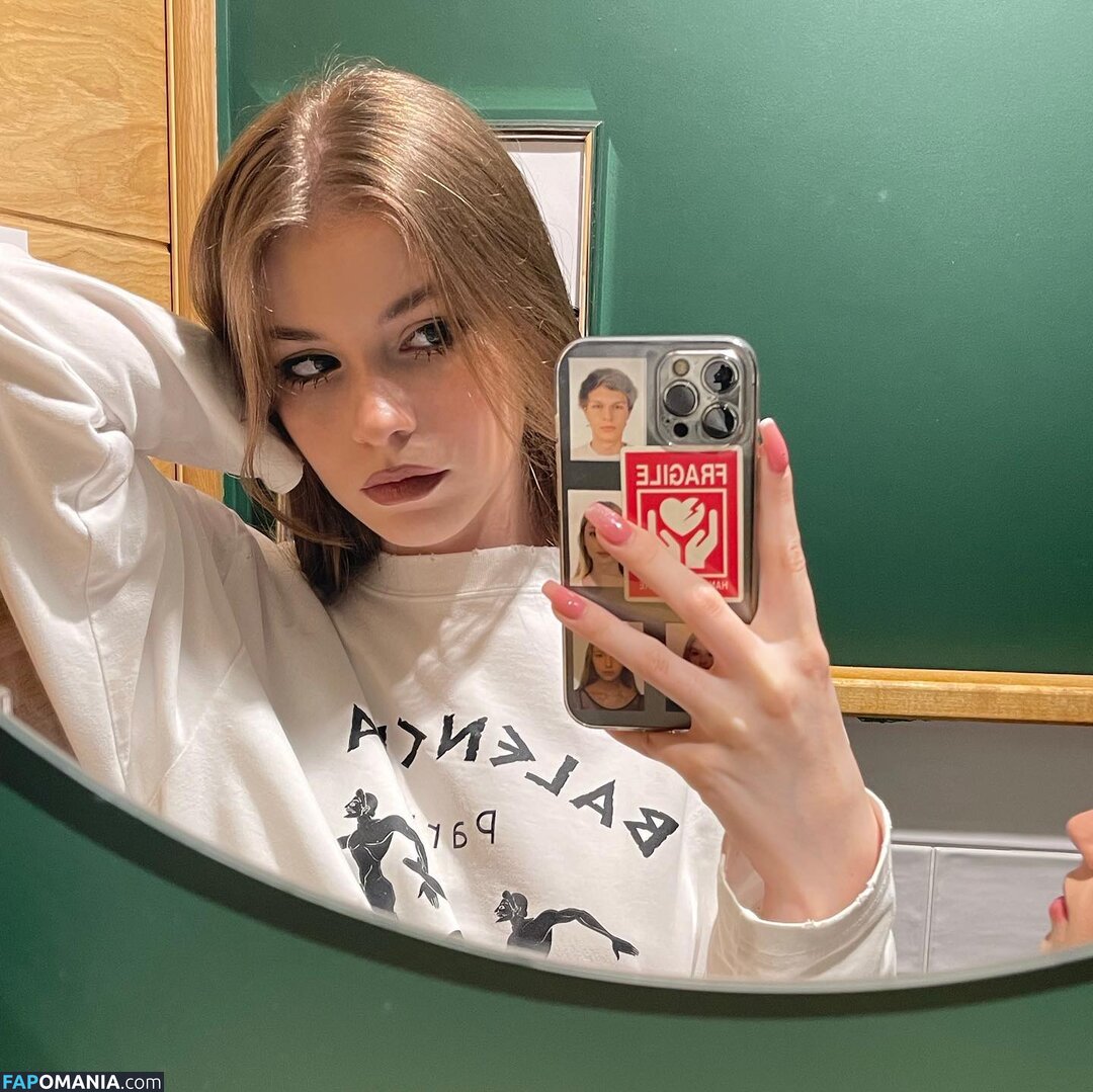 nesosihue / sosihue Nude OnlyFans  Leaked Photo #8