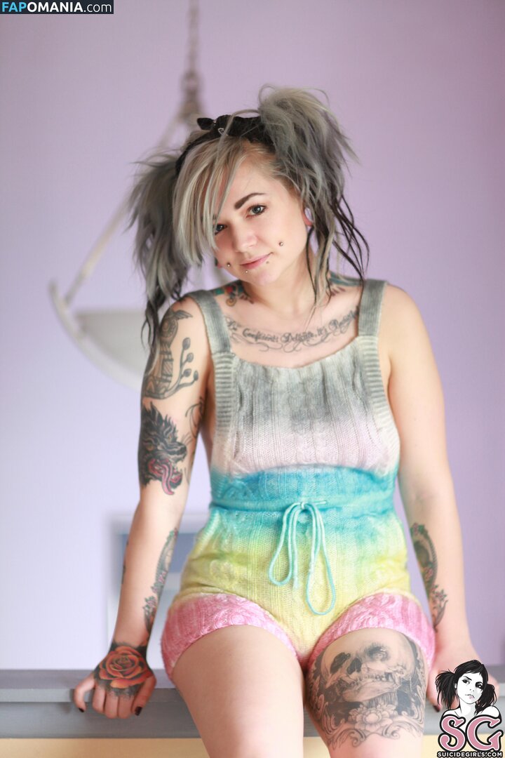 Alison Hodges / Spaceinvayda / Vayda / https: / spaceinvayda_sg Nude OnlyFans  Leaked Photo #1