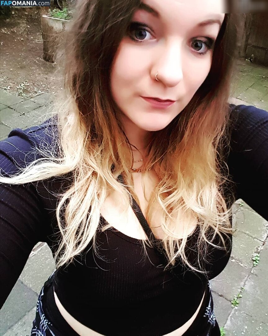 Squi_ / squi__ Nude OnlyFans  Leaked Photo #2