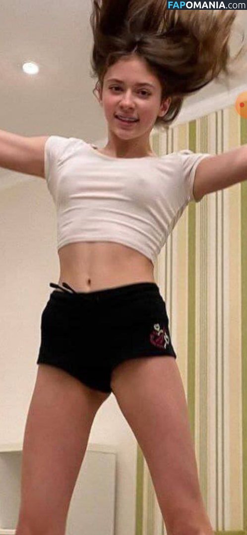 Derwald / Stefania Deriabina / st.efania4105 / xostefania Nude OnlyFans  Leaked Photo #37