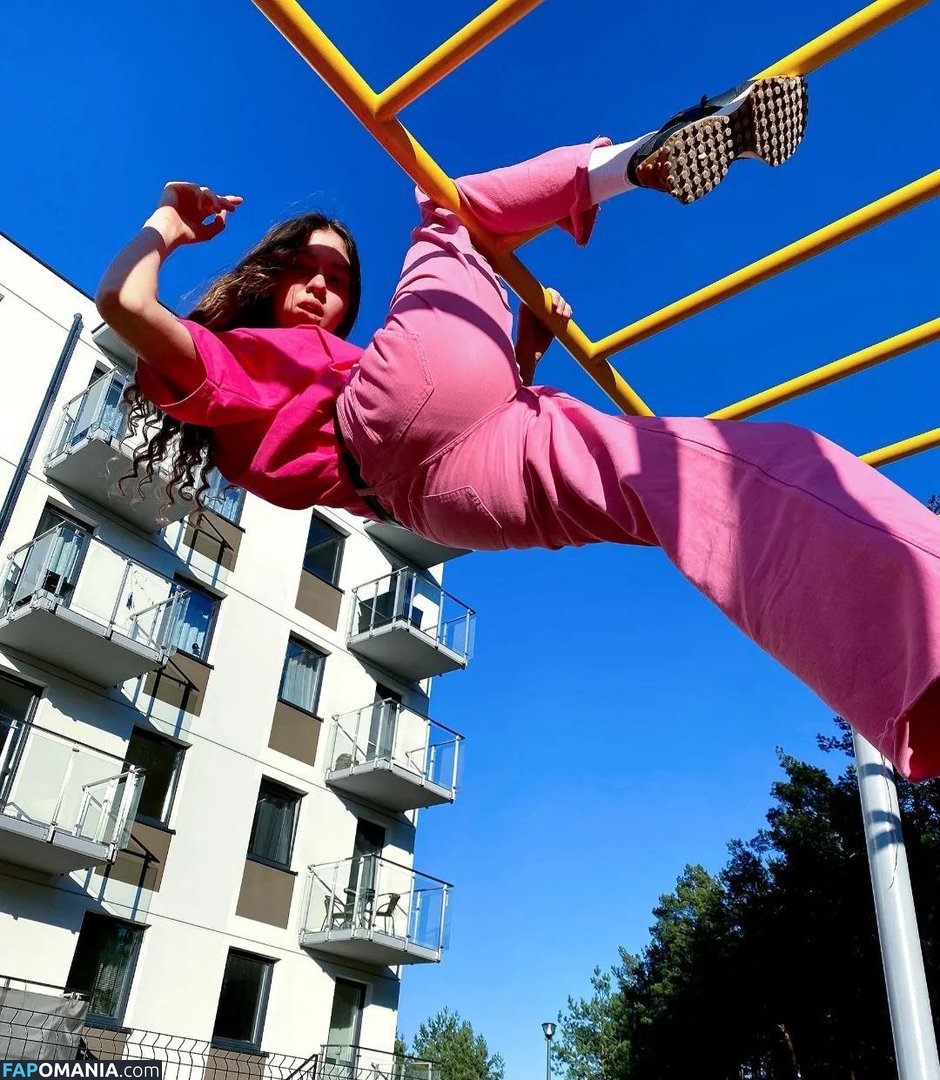 Derwald / Stefania Deriabina / st.efania4105 / xostefania Nude OnlyFans  Leaked Photo #81