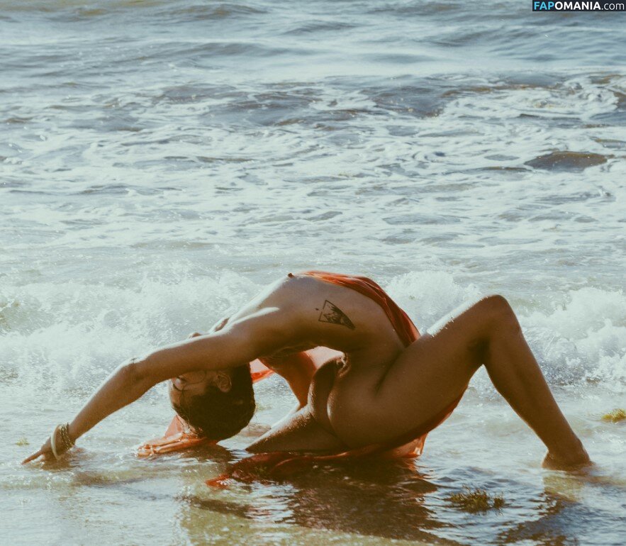 Stephanie Marieotto / bendybabeee / stephaniemarieotto Nude OnlyFans  Leaked Photo #1