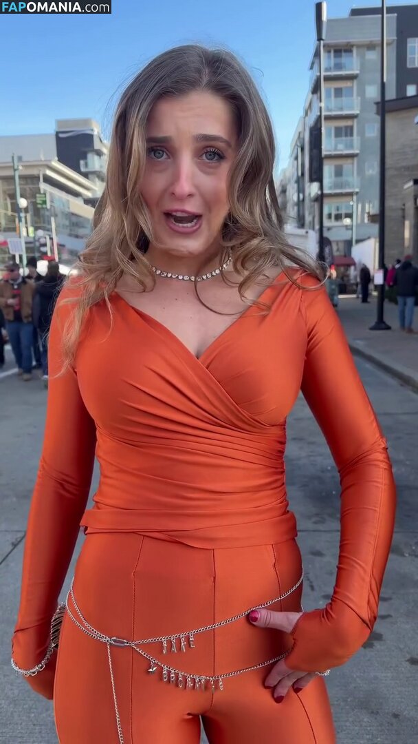 Stephanie Niles / https: / nileees Nude OnlyFans  Leaked Photo #8