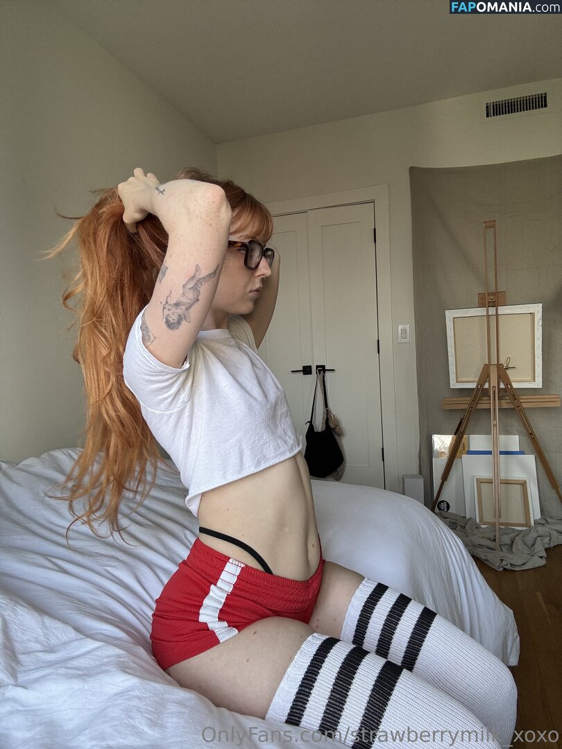 StrawbMilk_xoxo / strawberrymilk__xoxo / strawberrymilk_xoxo Nude OnlyFans  Leaked Photo #5