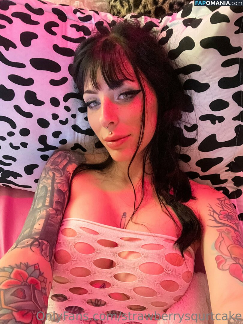 strawberryshortcake / strawberrysqurtcake Nude OnlyFans  Leaked Photo #13