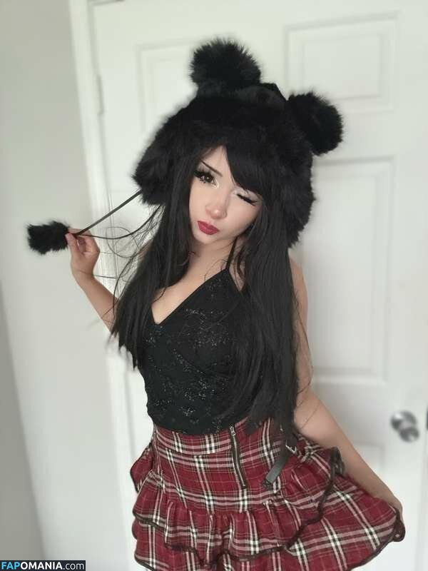 https: / strifecos / strifecoss Nude OnlyFans  Leaked Photo #117