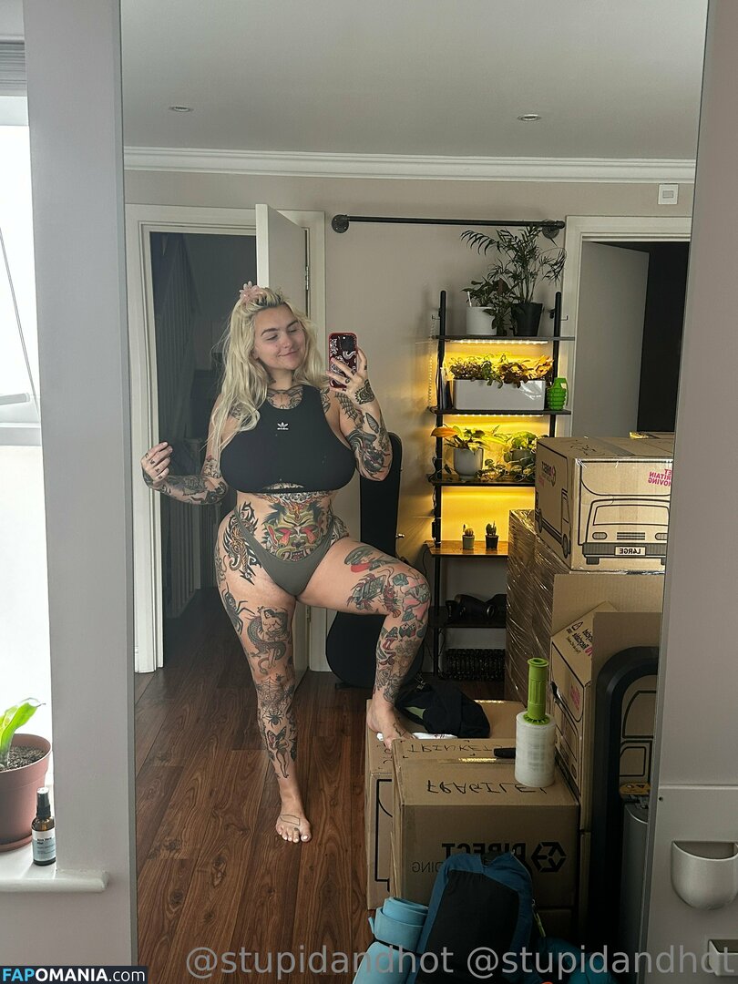 krispypinaham / stupiderandhotter Nude OnlyFans  Leaked Photo #1