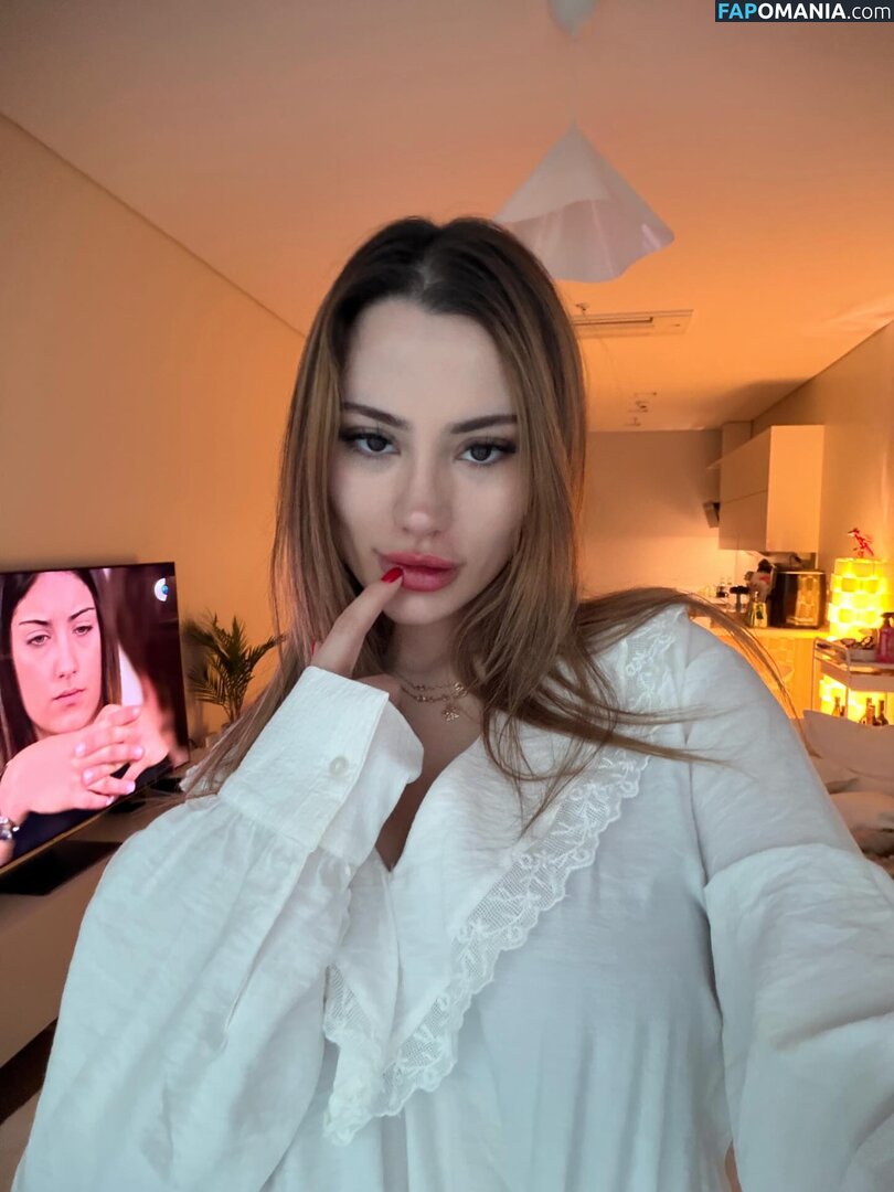 Su Balcı / sublcc Nude OnlyFans  Leaked Photo #1