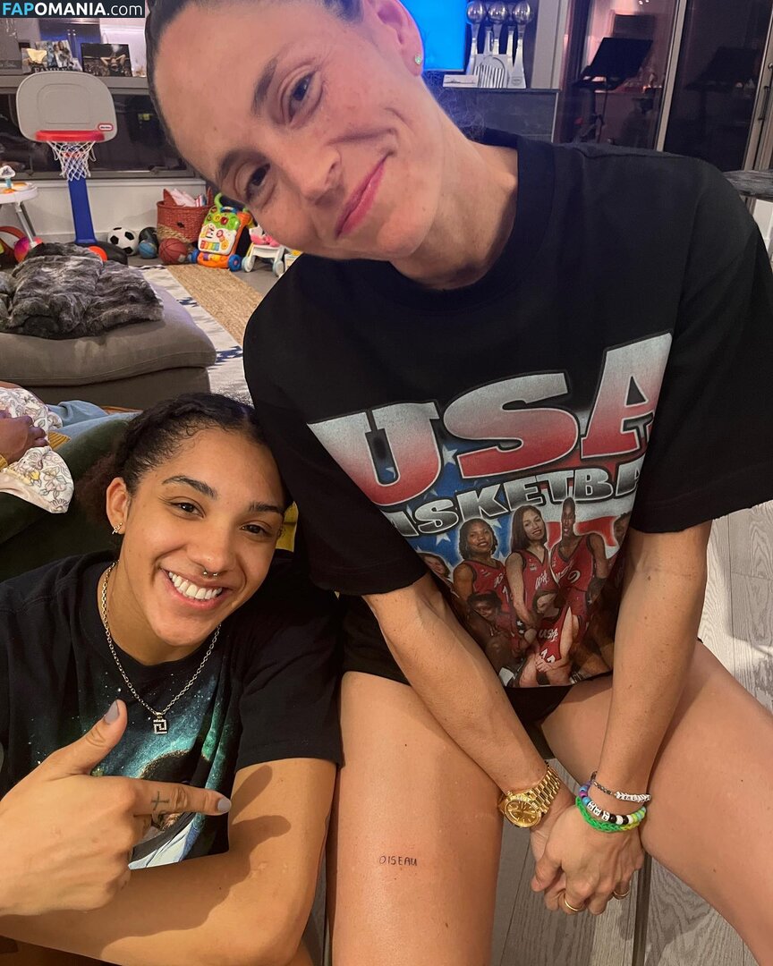 Sue Bird / WNBA Player / https: / s10bird / sbird10 Nude OnlyFans  Leaked Photo #2