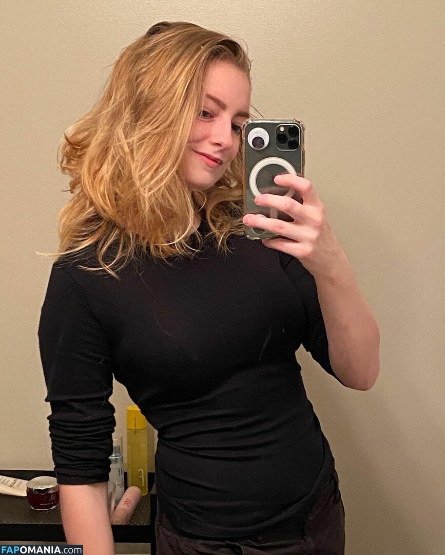 SuopOnTwitch / Suuuoppp Madison Nude OnlyFans  Leaked Photo #13