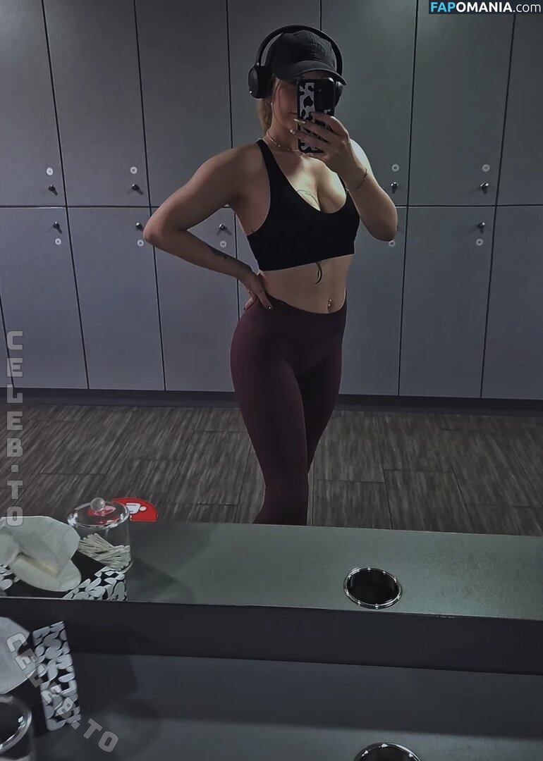 Svenja-4 / sv3nja_01 Nude OnlyFans  Leaked Photo #3
