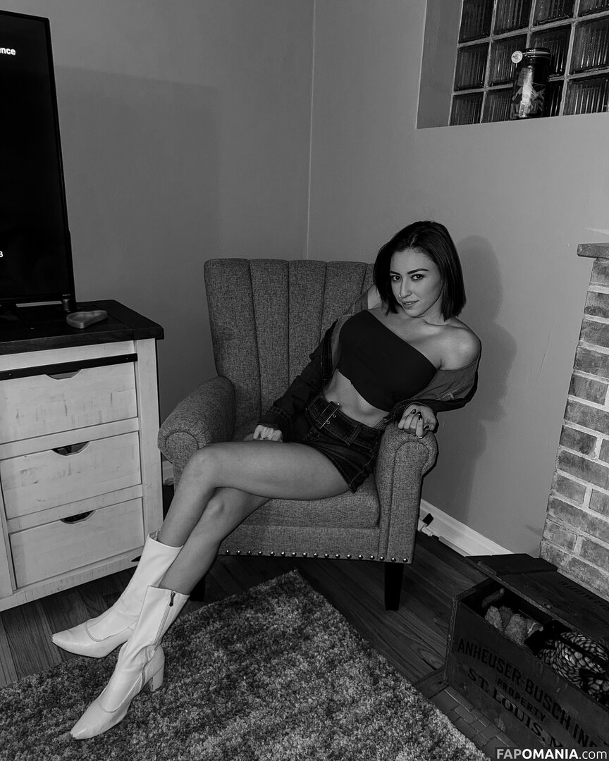 Sarah Ray / Sweet N Sarah / https: / sweetnsarahh Nude OnlyFans  Leaked Photo #5