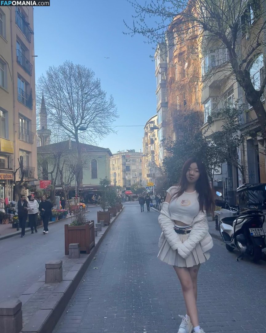 aeqtian03 / babygirlprincesss1 / juicybabygrl / sweetasianchick03 Nude OnlyFans  Leaked Photo #1
