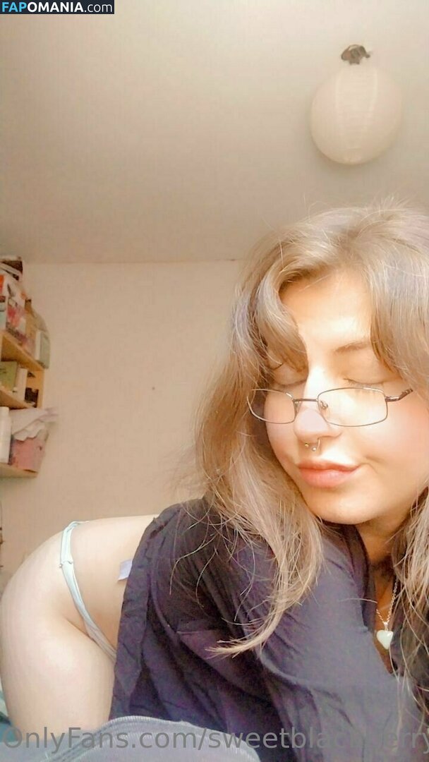 sweetblackberry04 / swtblackberry Nude OnlyFans  Leaked Photo #7