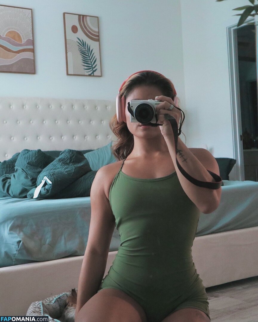 Chiara Lamato / Sweetestkiwi / officiallamato Nude OnlyFans  Leaked Photo #1