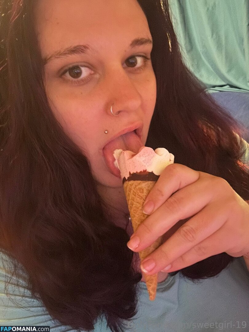 sweetgirl-1998 / sweetgirl1998.offiziell Nude OnlyFans  Leaked Photo #12