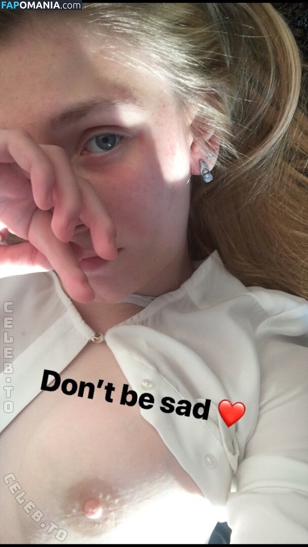 Sweetiebelle / aprikosin3 / superbanka / valerycat Nude OnlyFans  Leaked Photo #1