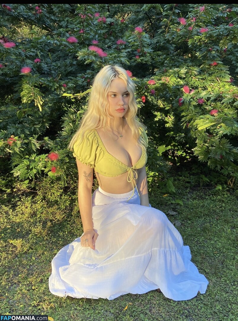 SWORDGIRLFREND / https: Nude OnlyFans  Leaked Photo #3