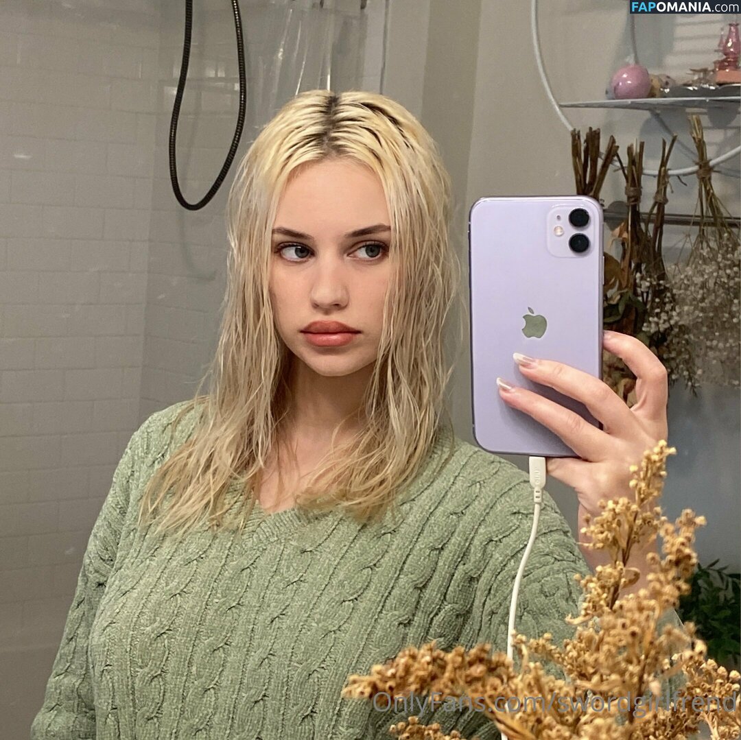 Swordgirlfriend / b.r.e.y / swordgirlfrend Nude OnlyFans  Leaked Photo #55