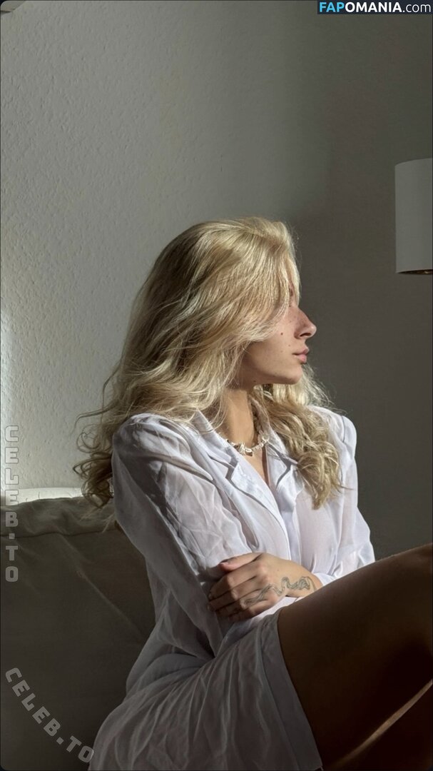 Sxrxhvrx / sxrxh.vrx Nude OnlyFans  Leaked Photo #1